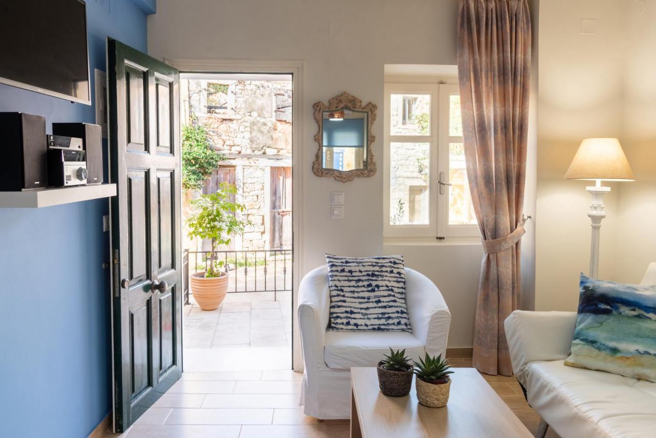 Maisonette Elena Longos  Exterior photo